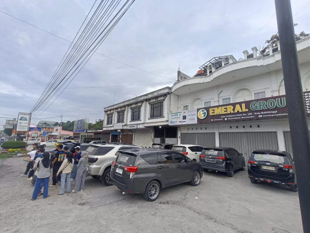 Depan Kantor Bukittinggi